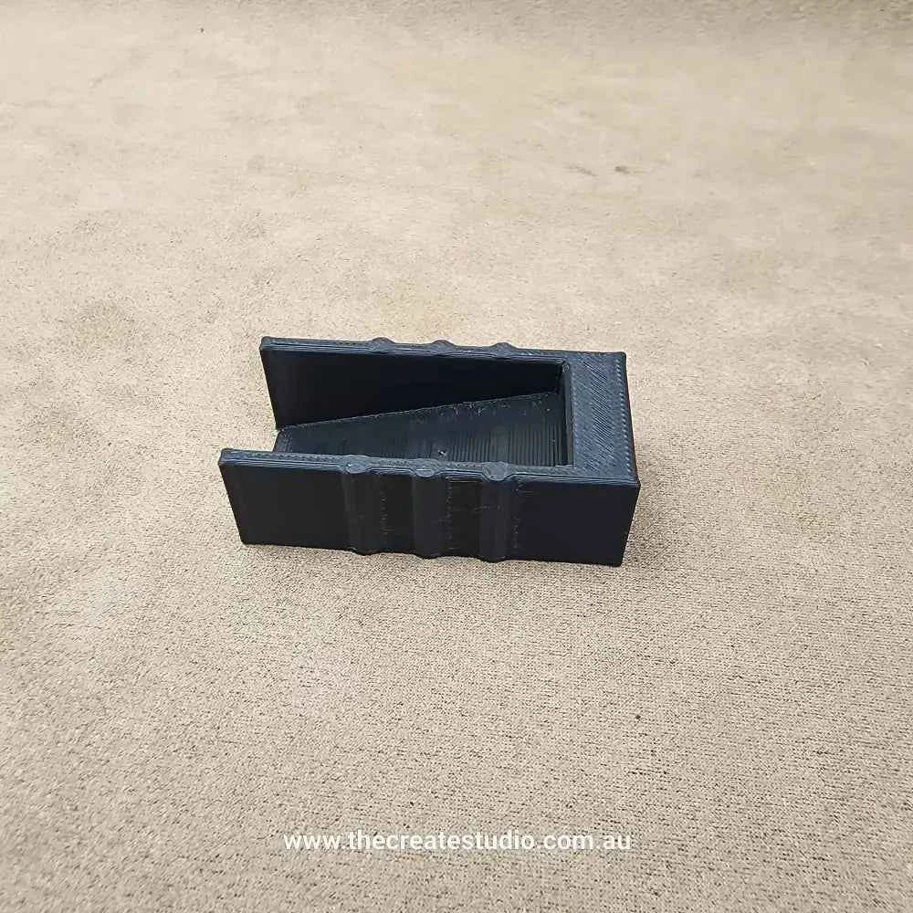 Honey Harvest Essential - Propolis and Honey Scraper for Beekeepers