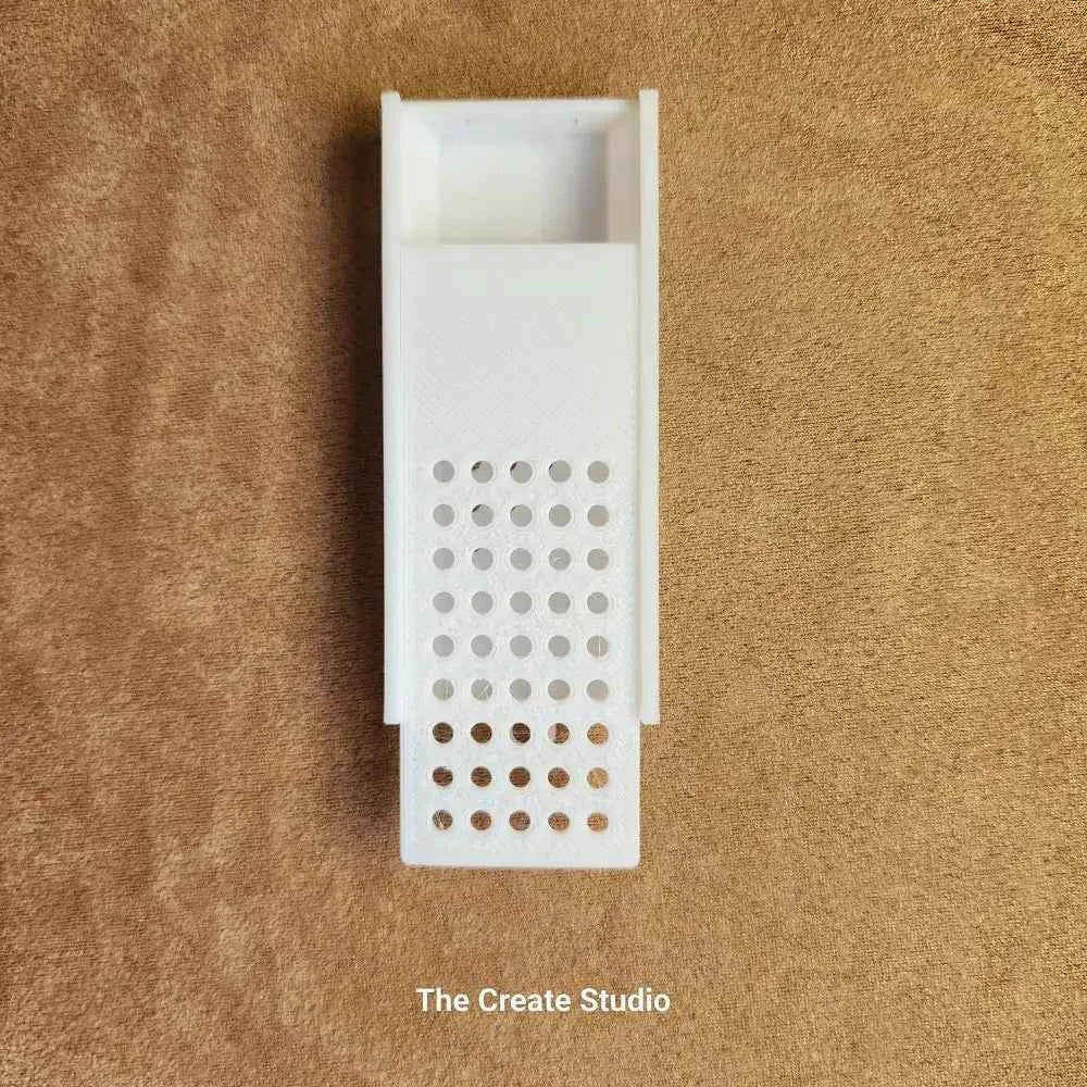 Secure Queen Cage - Ventilated Queen Bee Transport Cage for Safe Relocation